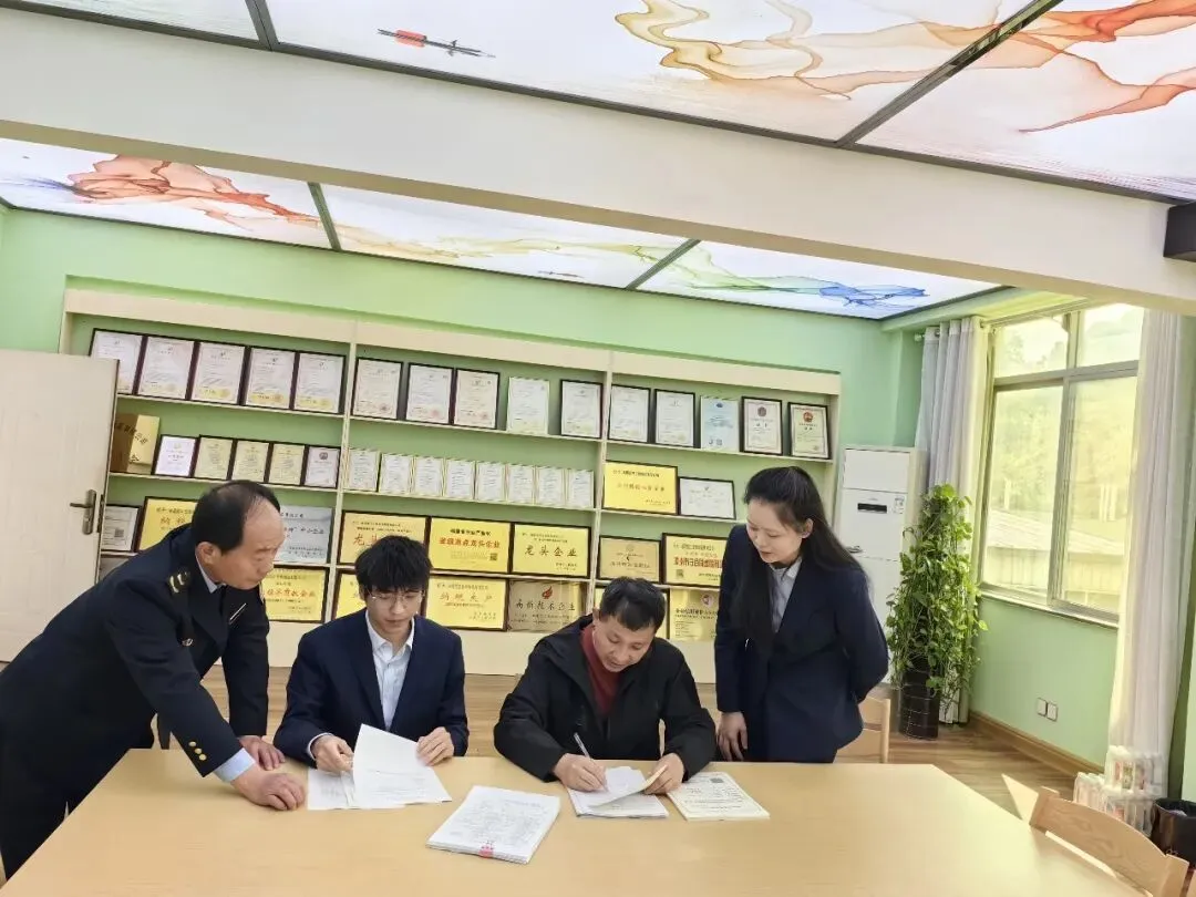 长泰区市场监管局:以“稳”固根基,以“进”开新局