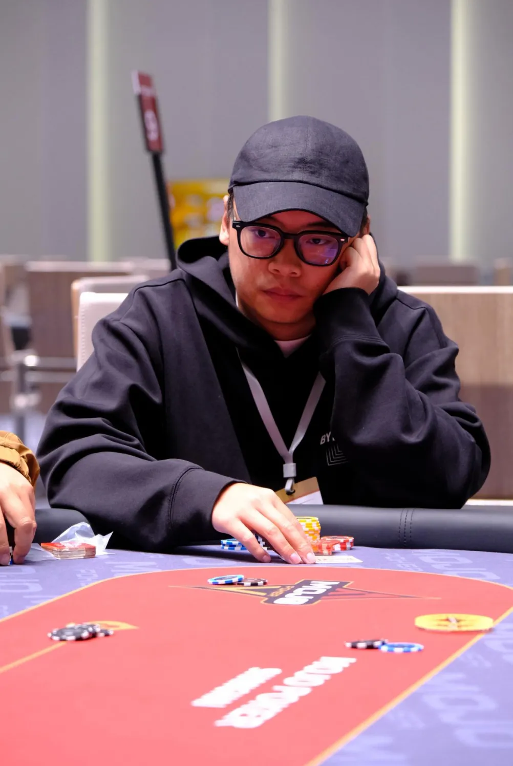 MOJO上海站 | 破局沉寂市场:MOJO智力竞技重新定义上海扑克高端赛事体验,主赛事A组正式打响!