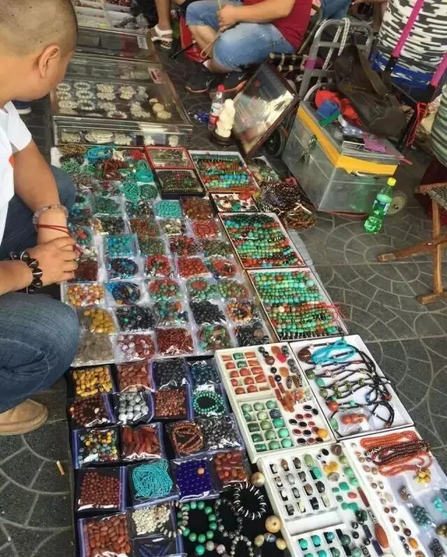 节假日逛古玩市场?这些规矩和圈套你知道吗