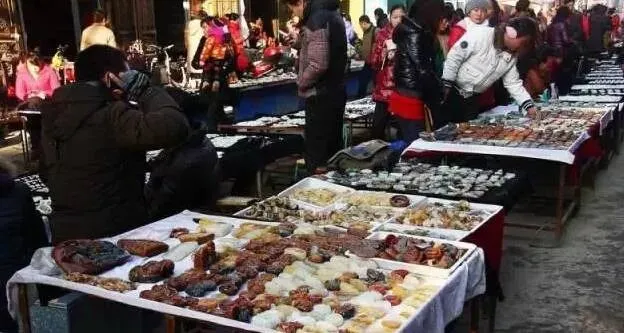 节假日逛古玩市场?这些规矩和圈套你知道吗