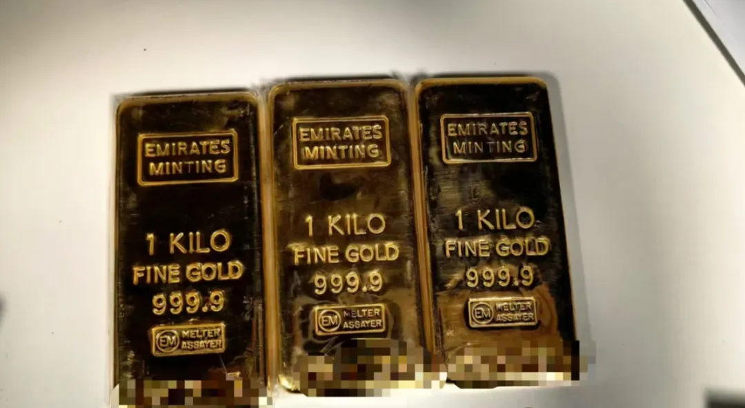 市场波动时,最贵的其实不是金,是你的情绪