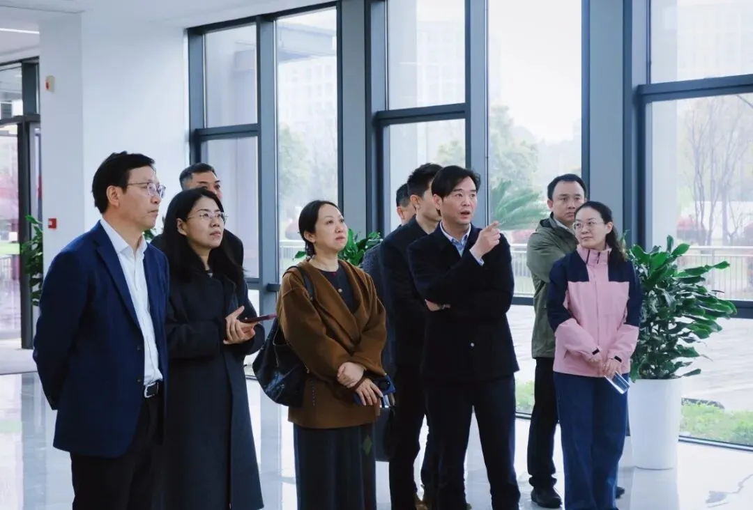 市场动态丨中华全国供销合作总社财会部副部长谢璐遥一行到华东金华农产品物流中心调研