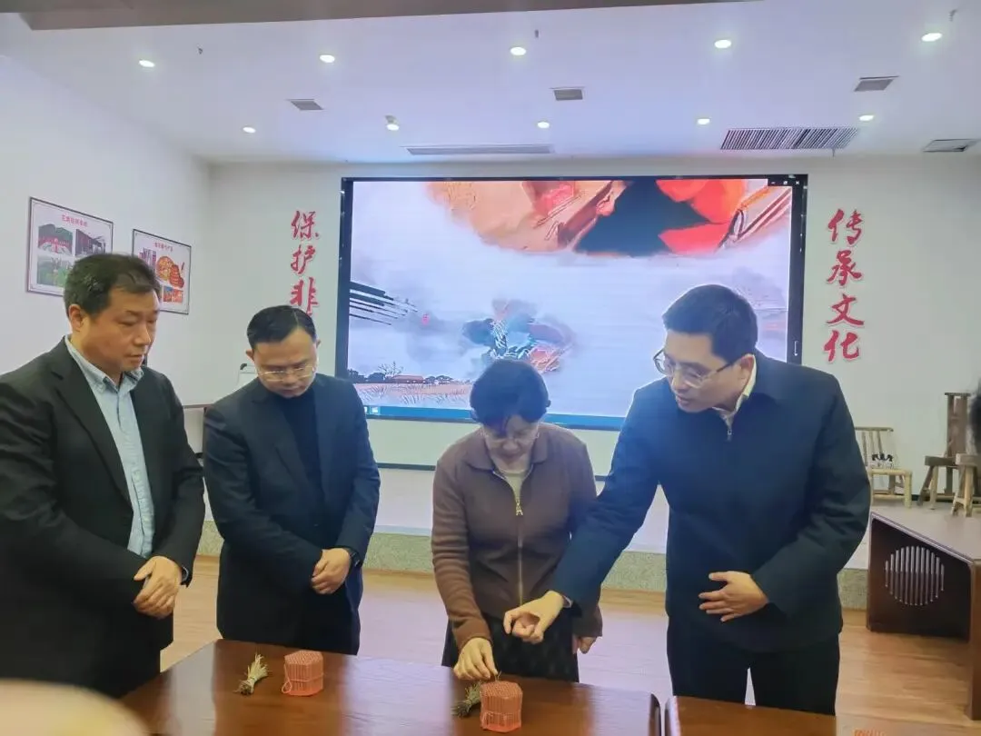 省市场监管局赴萍乡调研非遗烟花制作技艺知识产权保护工作