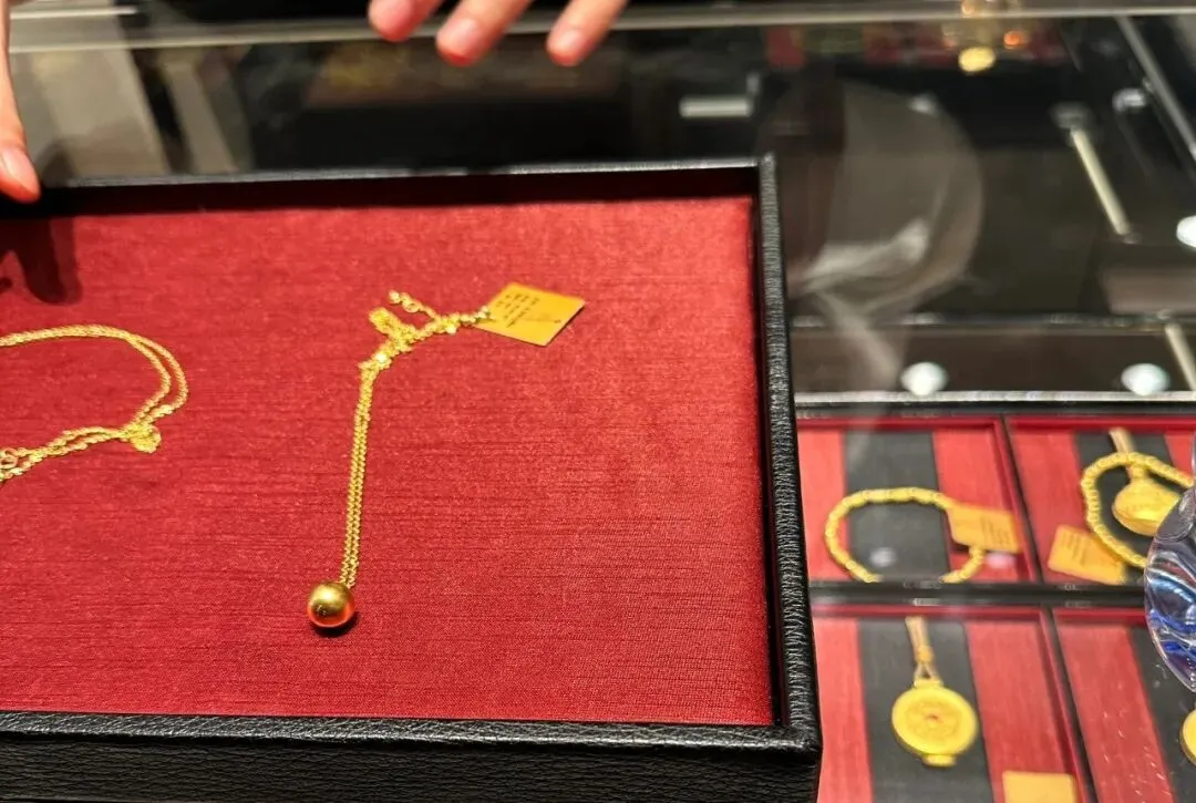 “不要低估老铺的认知能力”:徐高明向市场喊话,金价下行也不怕