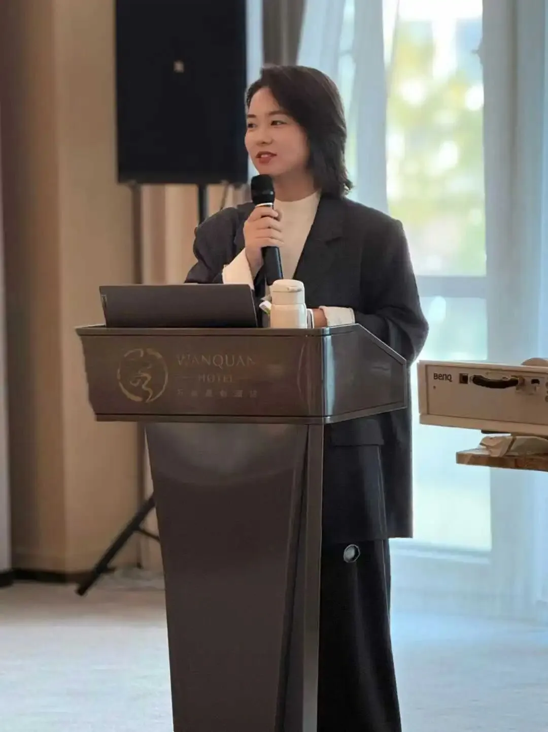 瑞秋: 获客秘诀——心理疗愈师朋友圈这样写,个案排队来找你