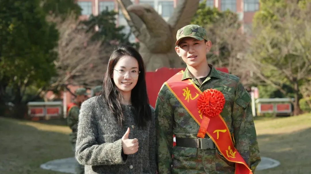 戎装报国 青春无悔 | 计算机技术与工程学院2026年春季应征入伍光荣榜