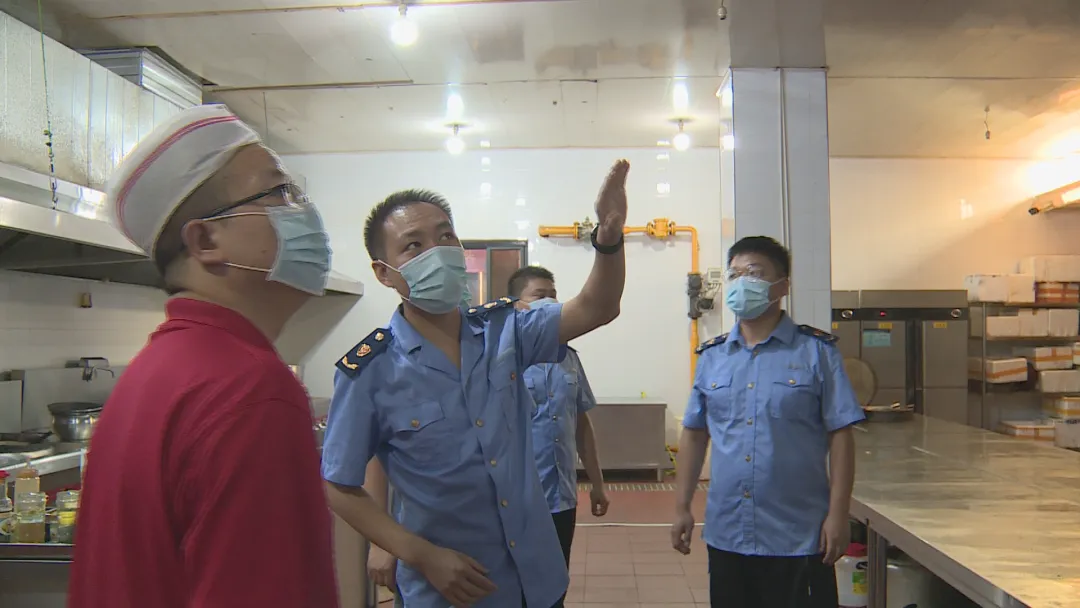 【创建国家卫生城】市场监督管理局聚力餐饮管理全面抓规范!