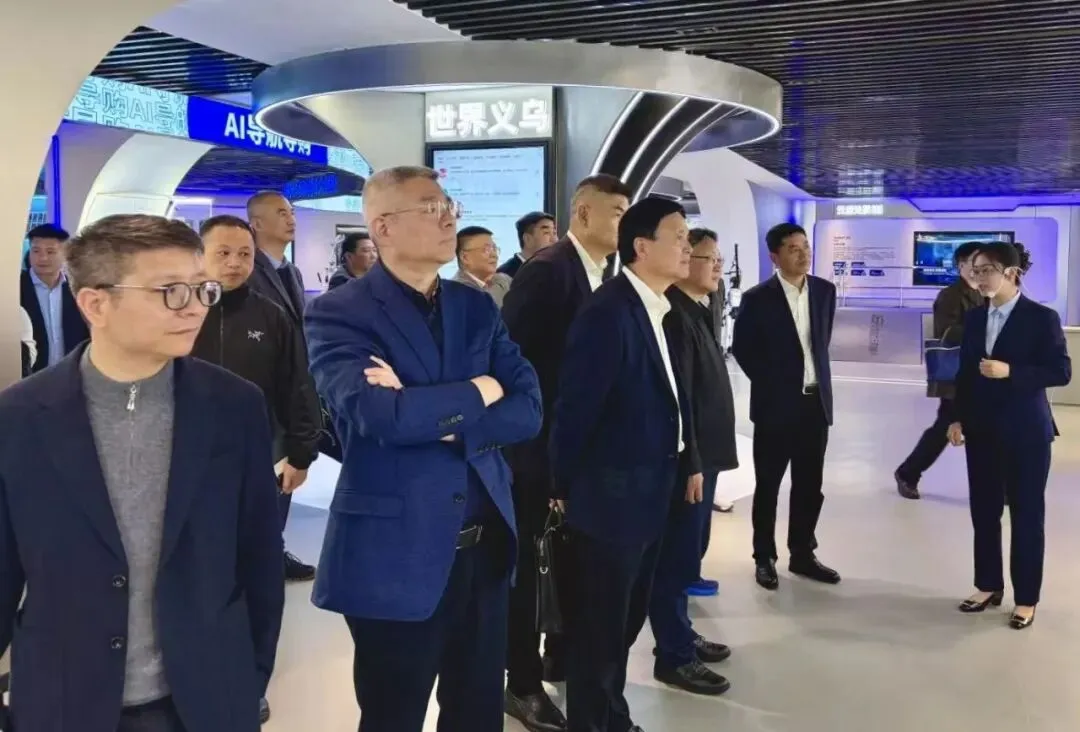 聚力同行 共谋新篇 | 浙江省市场协会第五届第二次会长会议召开 华东国际珠宝城董事长何建良应邀参会