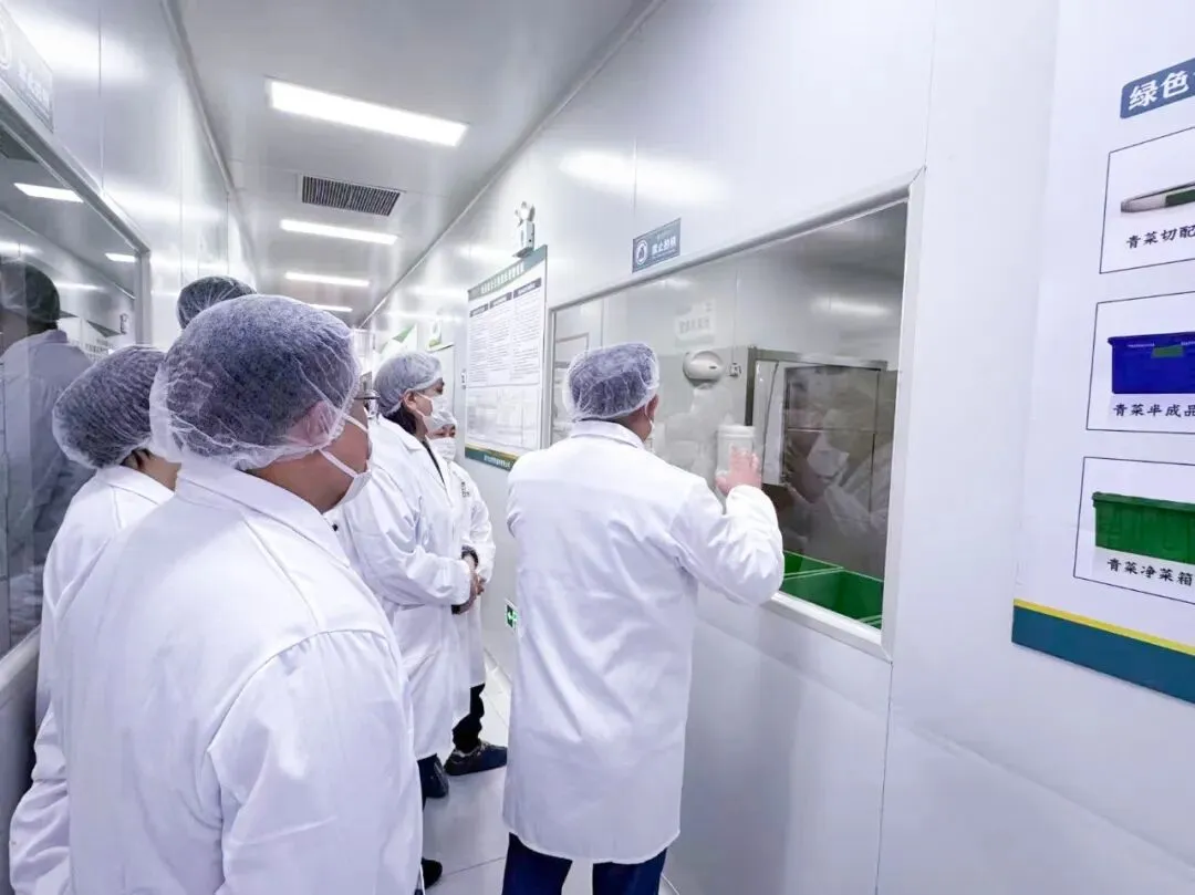 家校企携手 多监管护航|铁西区市场监管局、铁西区教育局、启工二校红梅校区领导及家长代表莅临我司参观指导