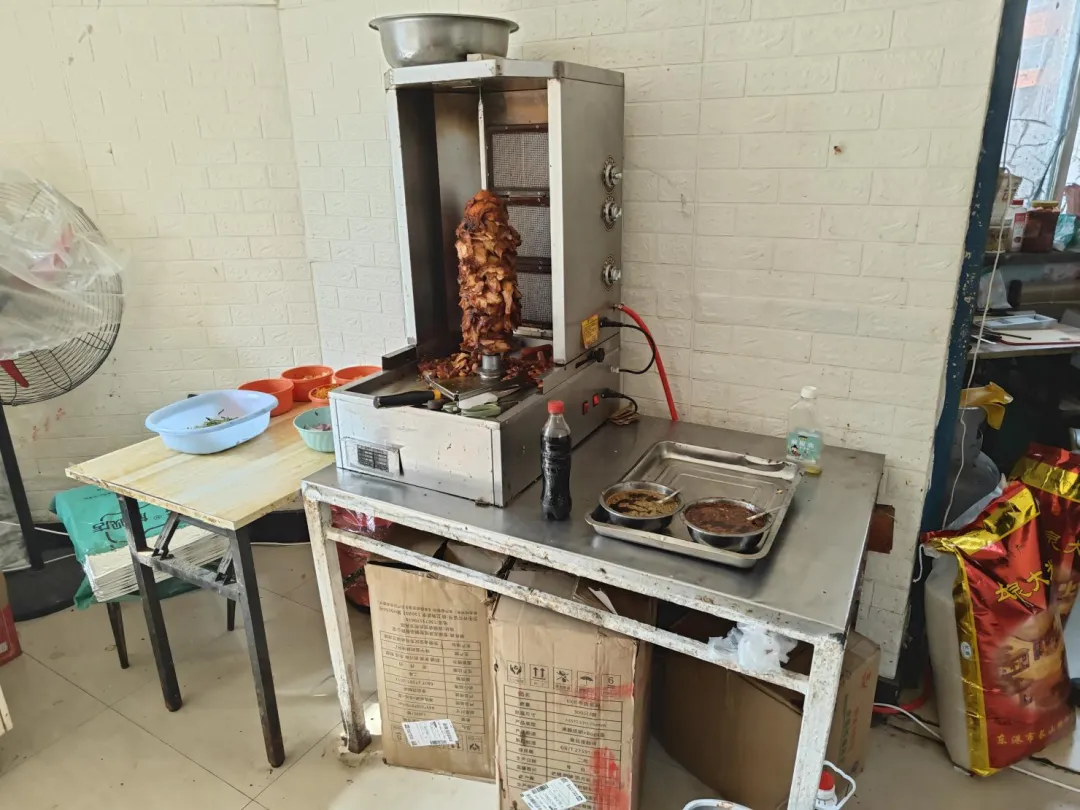 东港市市场监管局发布餐饮食品安全“红黑榜”(第二十期)