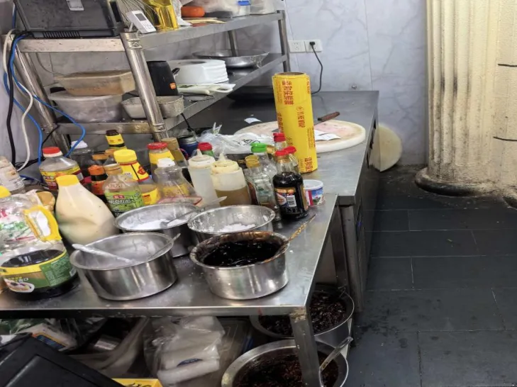 东港市市场监管局发布餐饮食品安全“红黑榜”(第二十期)