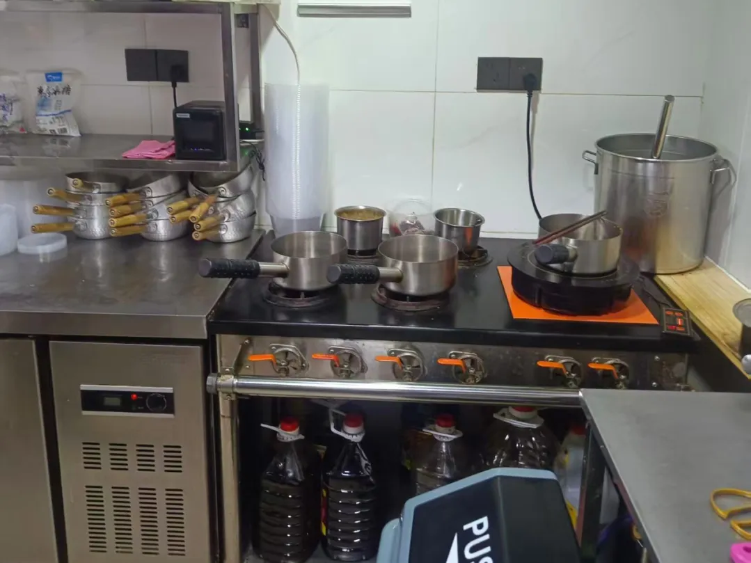 东港市市场监管局发布餐饮食品安全“红黑榜”(第二十期)