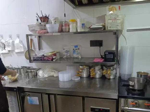 东港市市场监管局发布餐饮食品安全“红黑榜”(第二十期)