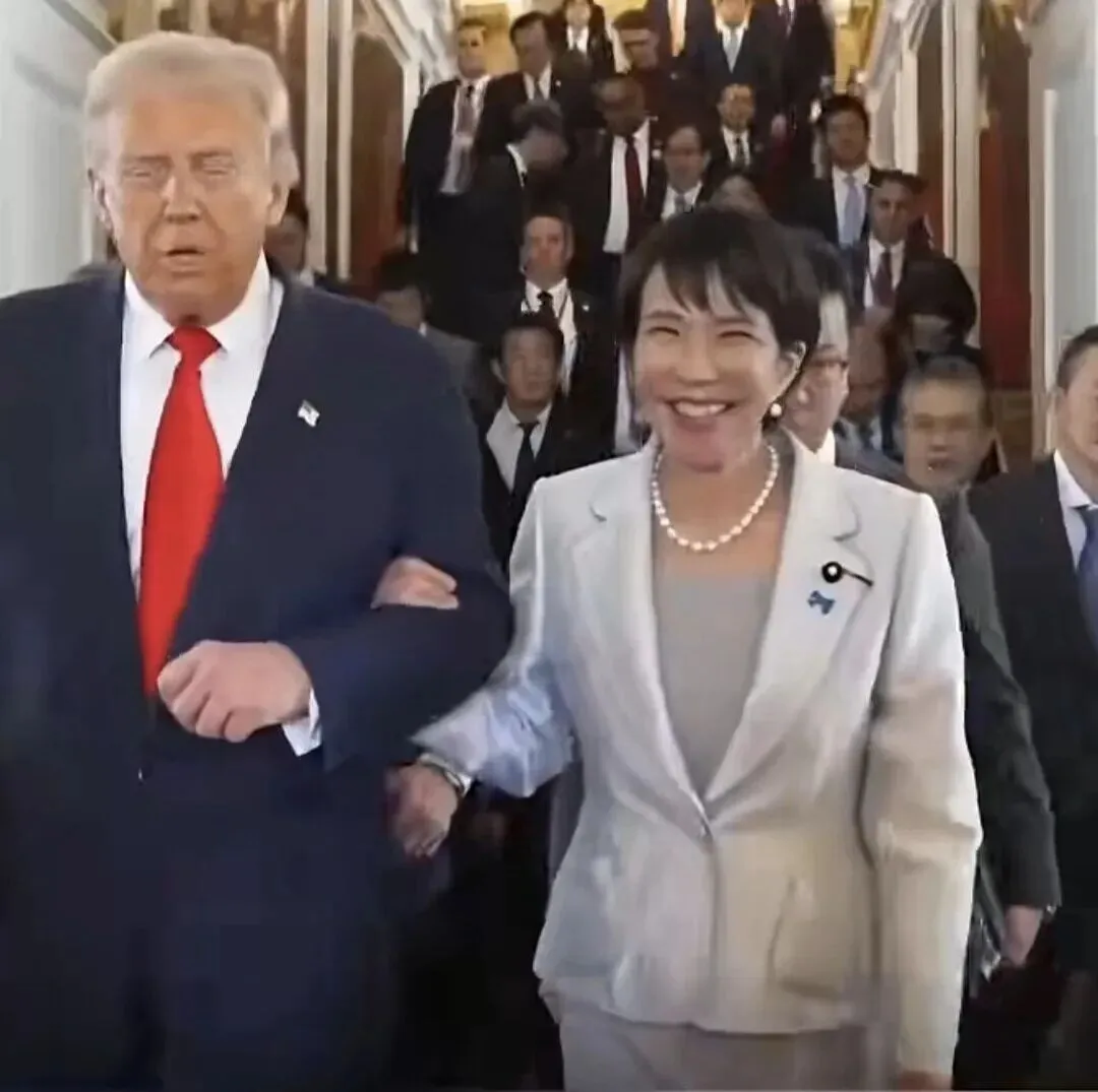 特朗普频发网文背后:天价网帖引爆市场