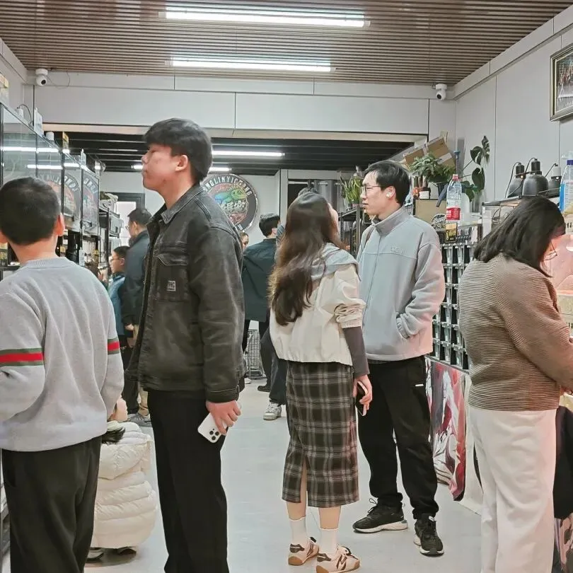 堤角花鸟市场:武汉人的烟火气,都装在这里了