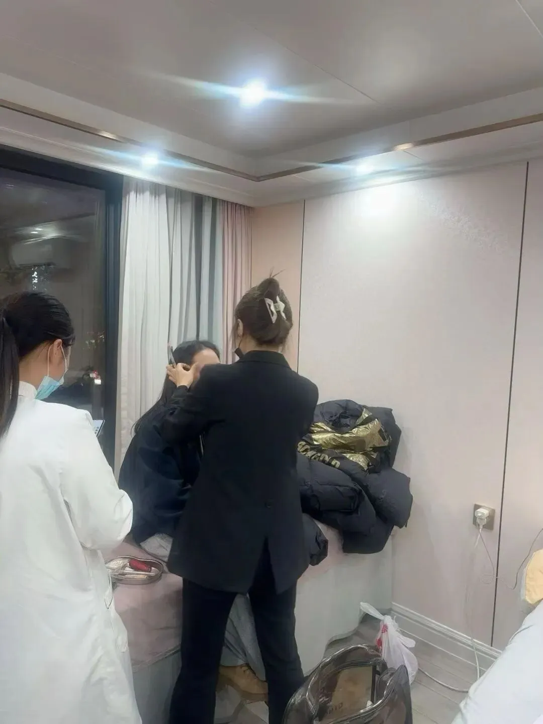 艾妮斯全新线上线下结合获客