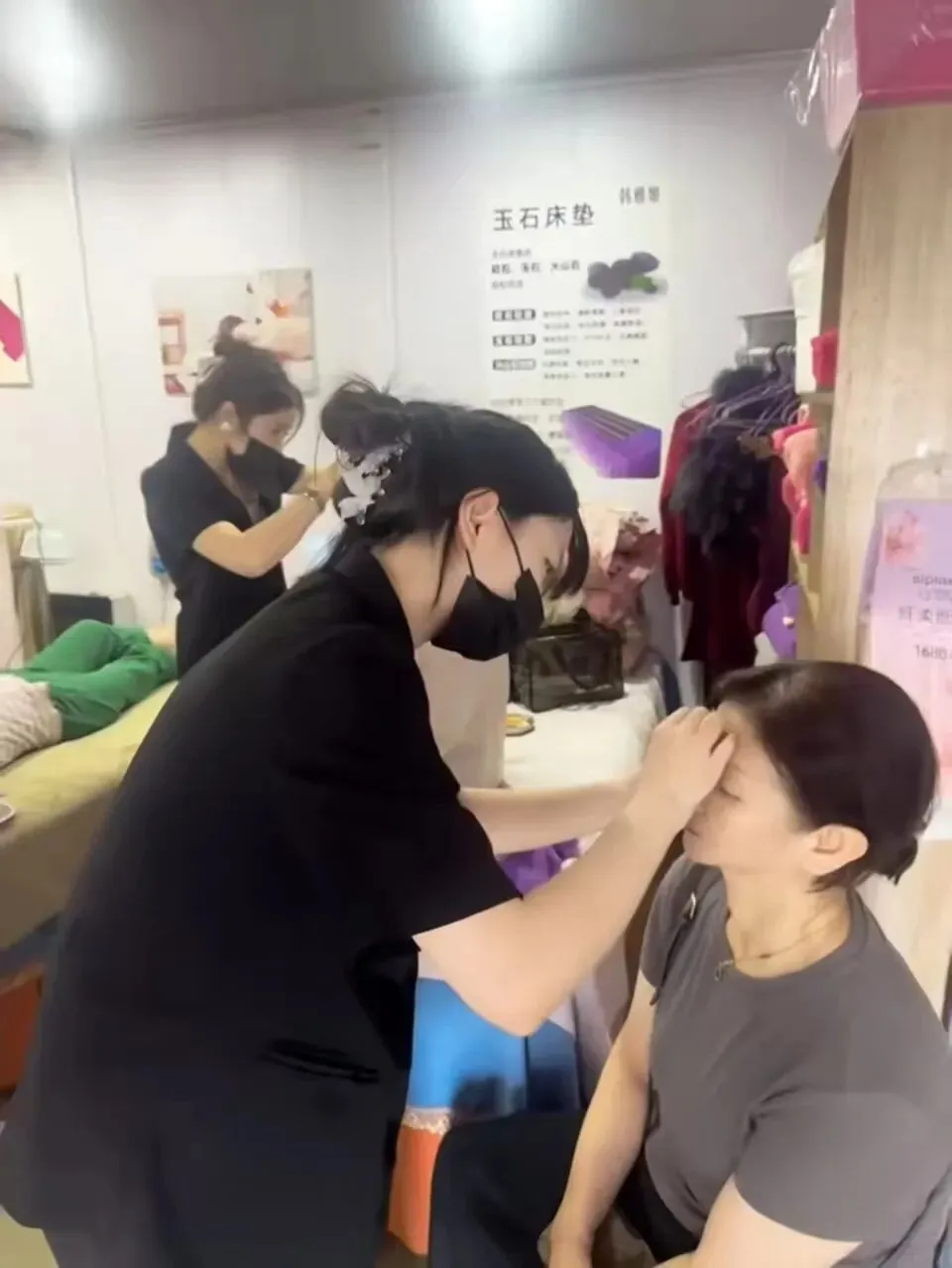 艾妮斯全新线上线下结合获客