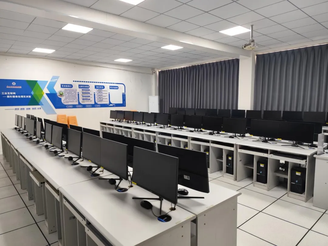 计算机应用技术专业介绍 | 数字时代,技筑未来,职引芳华