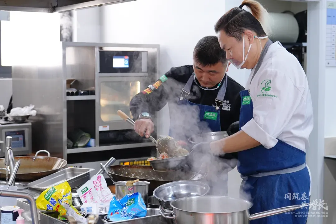 鸡精新国标落地,300亿市场重新洗牌,谁能率先突围?