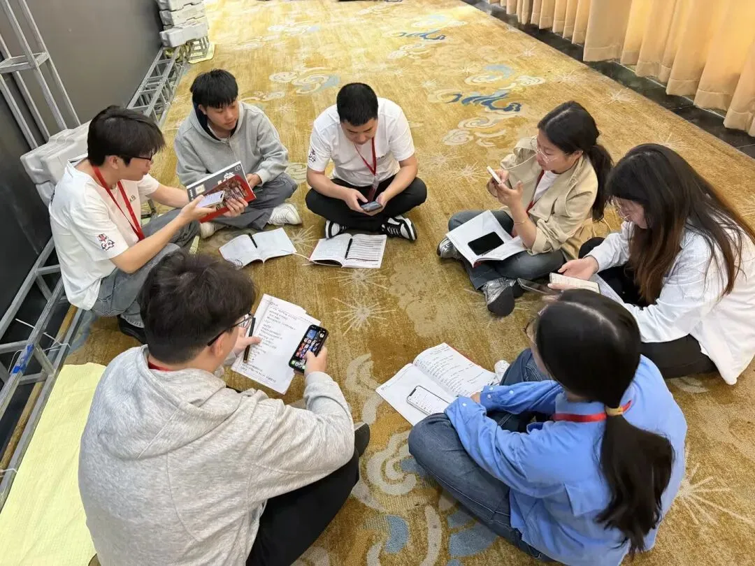 从“销售战神”到用心服务:逸马连锁课程顾问的成长与承诺