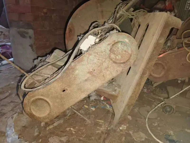 【二手市场】麻将机/卤肉桶/1.5米冰柜/套丝机 电焊机/山地车/鱼缸…