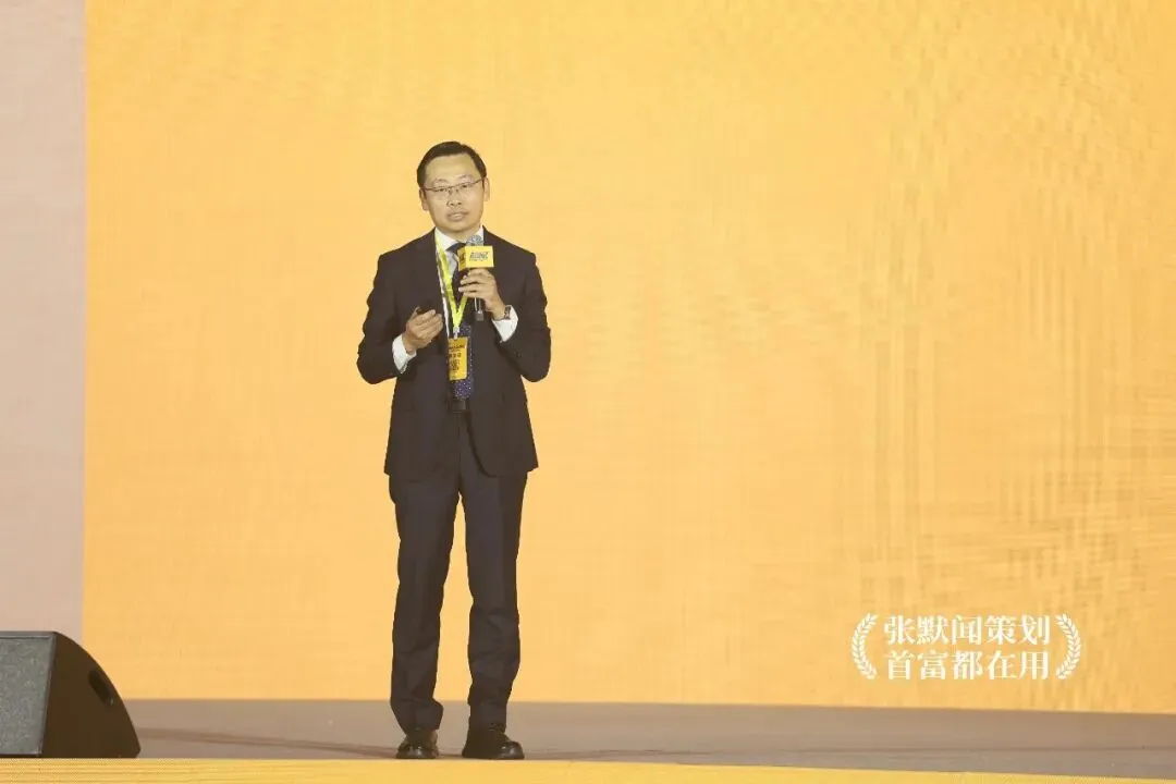 超威营销再添新动作成立营销商学院 张默闻受邀见证行业黄埔军校始建成