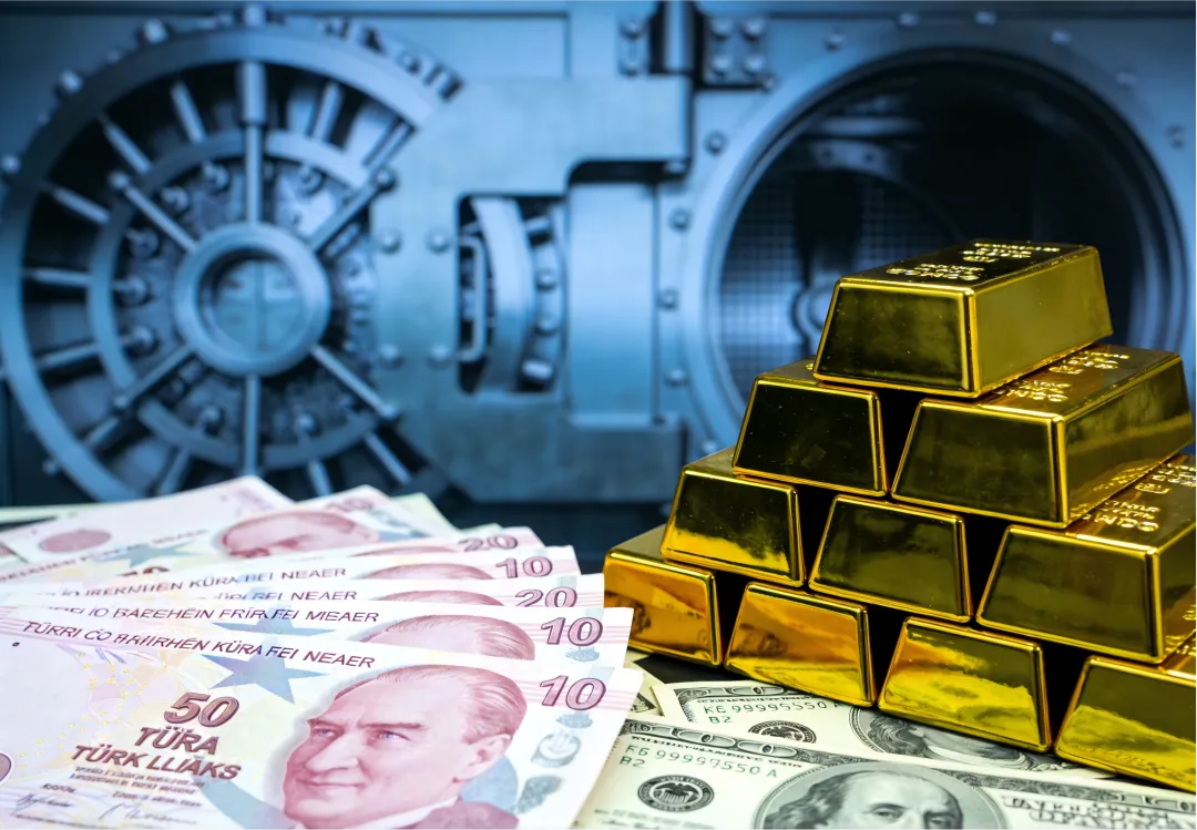 黄金市场大转折:昔日“大买家”抛售,金价波动下的跨境配置思考