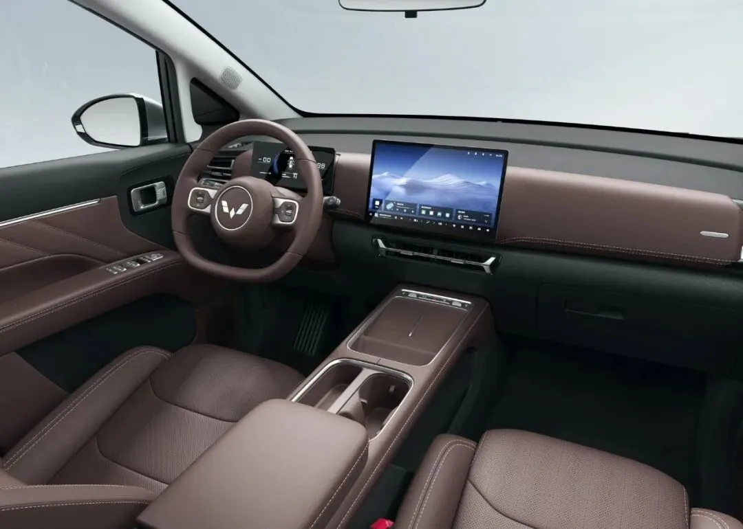 五菱星光 730 市场反应:订单火爆,工厂加班赶工