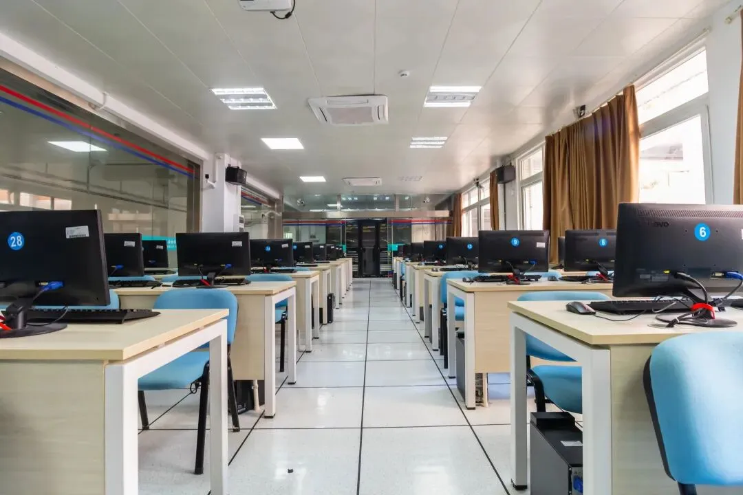 专业推介:计算机网络技术—精通网络技术,驾驭数智未来!