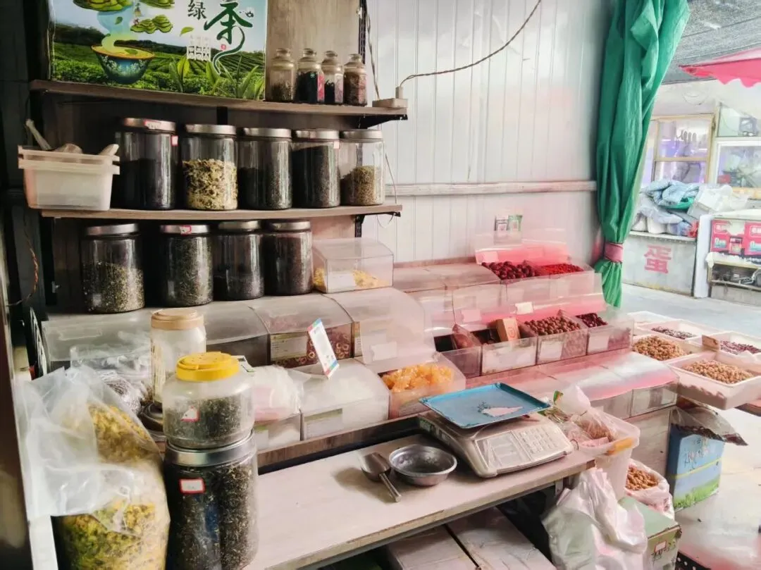 嘉峪关同乐市场营业中茶业副食店对外转让