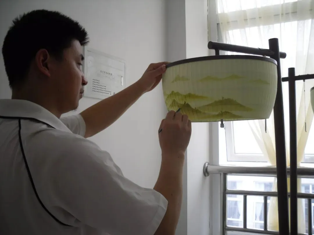 熊哥早期如何用一支画笔,撬动艺术市场?