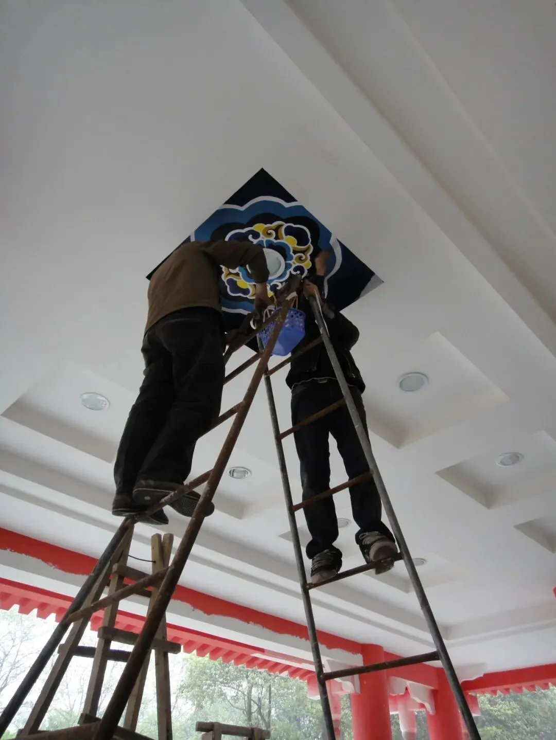 熊哥早期如何用一支画笔,撬动艺术市场?