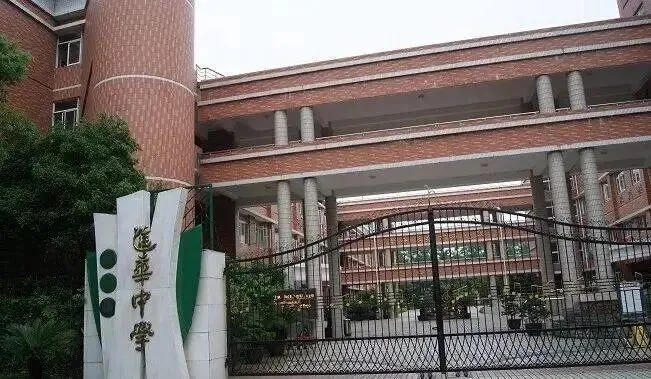 中鹰黑森林官方售楼处电话|中鹰黑森林营销中心官网│中鹰黑森林2026售楼处-楼盘价格/户型/地址/物业电话/环境/配套/交房时间/官方电话