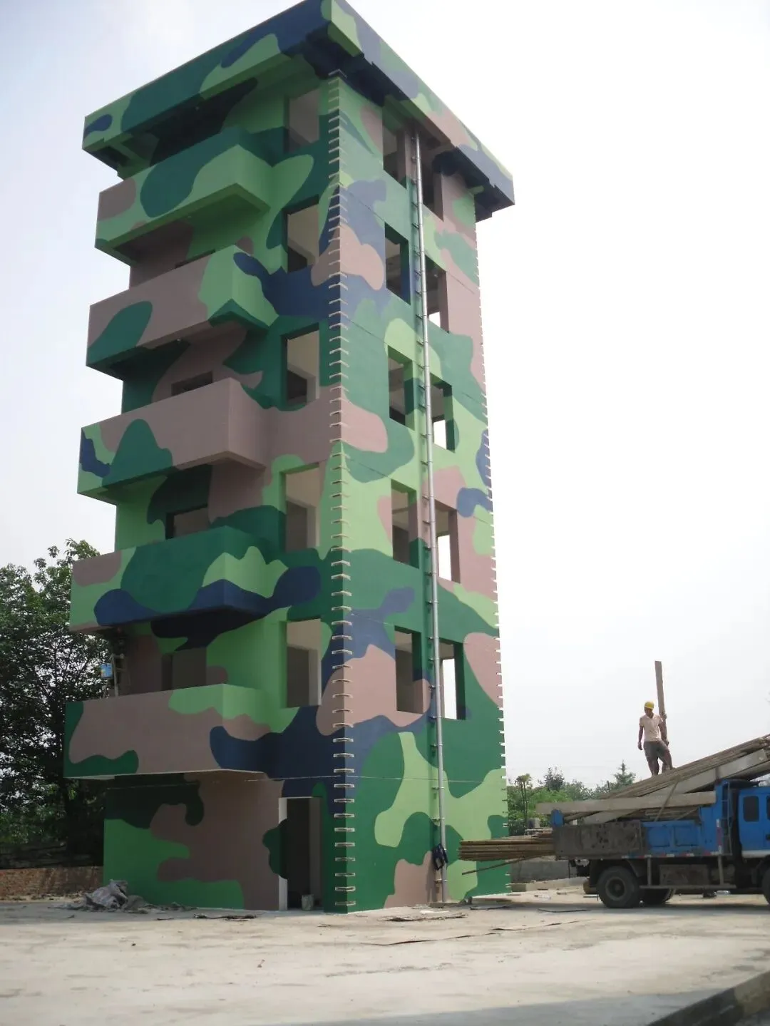 熊哥早期如何用一支画笔,撬动艺术市场?