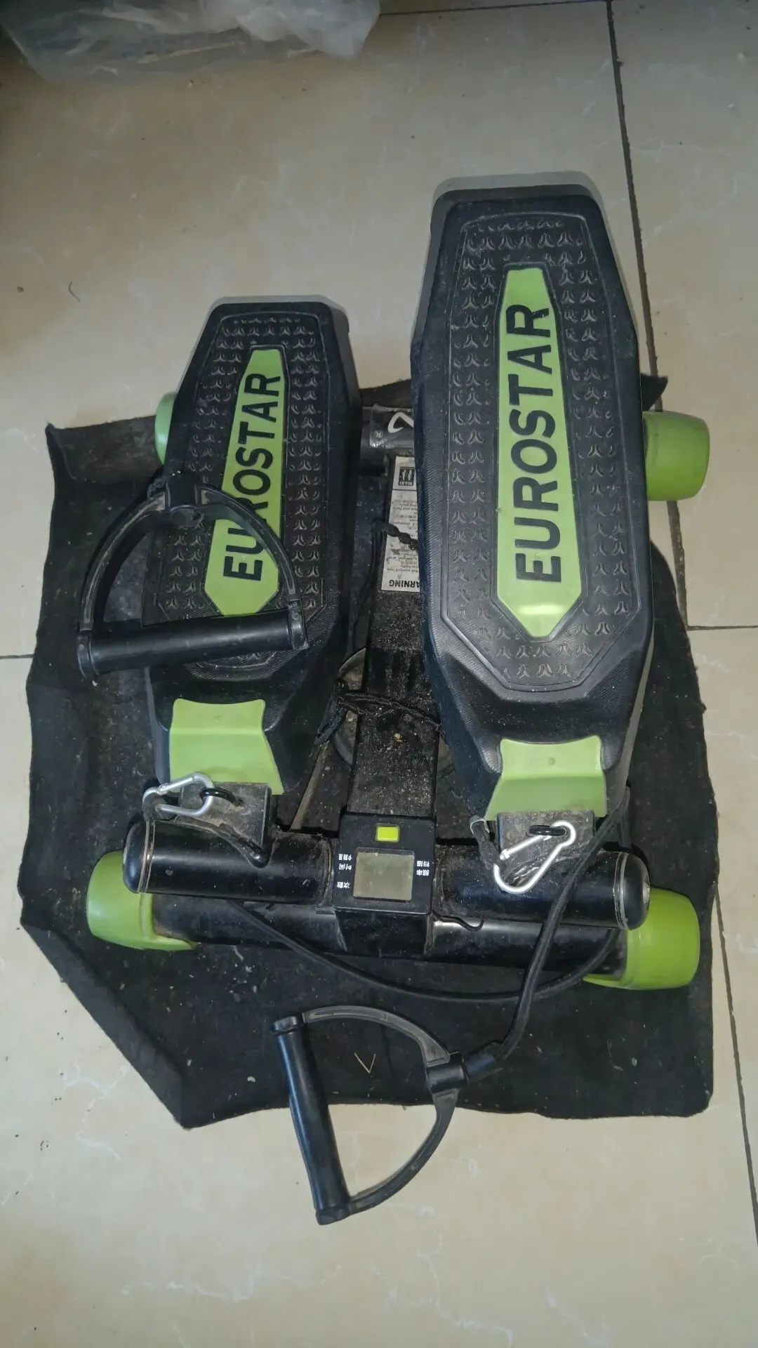 【跳蚤市场】别扔!你的闲置,可能是别人的宝贝!以物换物,轻松盘活“沉睡资源”