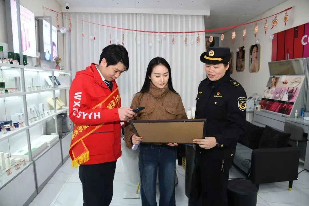 【市局动态】精准服务 靶向发力 来宾市市场监管局多措并举推进2025年度年报公示工作