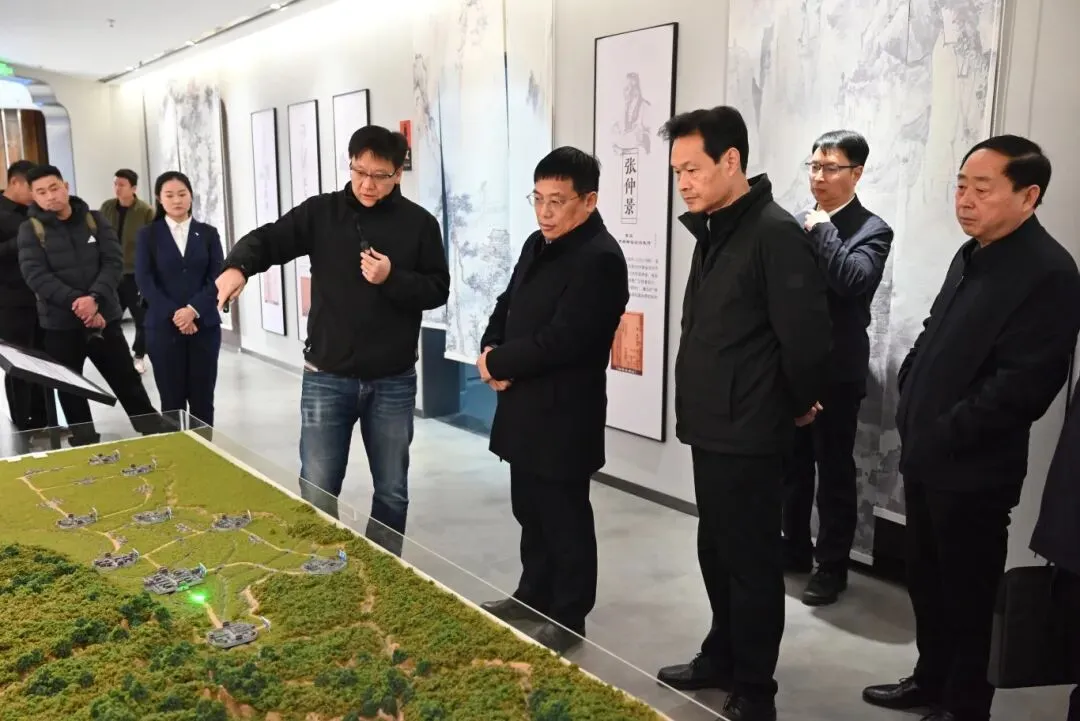 河南省市场监管局党组书记、局长王新会一行莅临济世药业调研