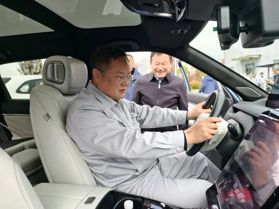 走进武襄十东风汽车走廊,营销在行动