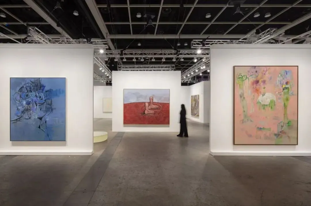 蓝筹画廊变局在香港:头部市场依然坚挺 ,给新兴叙事留空间