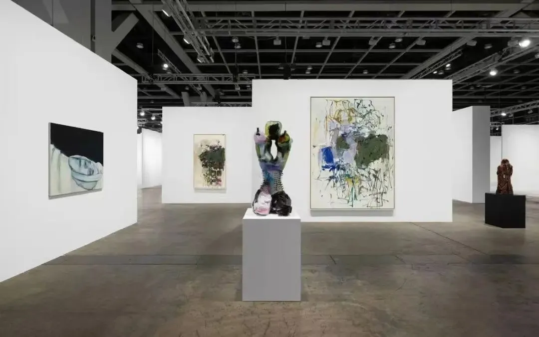 蓝筹画廊变局在香港:头部市场依然坚挺 ,给新兴叙事留空间