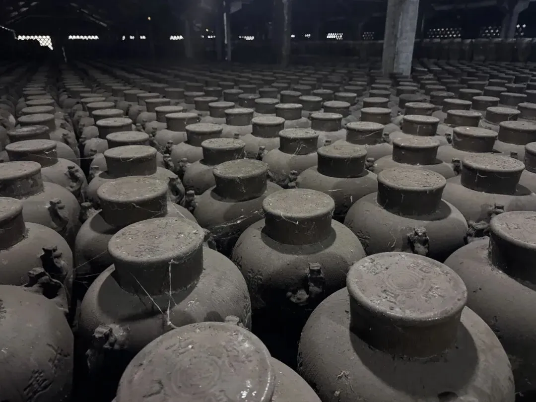 探寻酒博古韵 演绎龙山新篇——市场营销专业综合实习