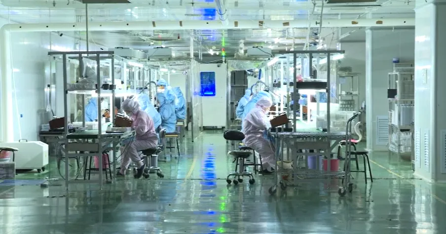 【贯彻落实全国两会精神】区零工市场:直播探岗进企业 搭建便捷高效就业桥梁