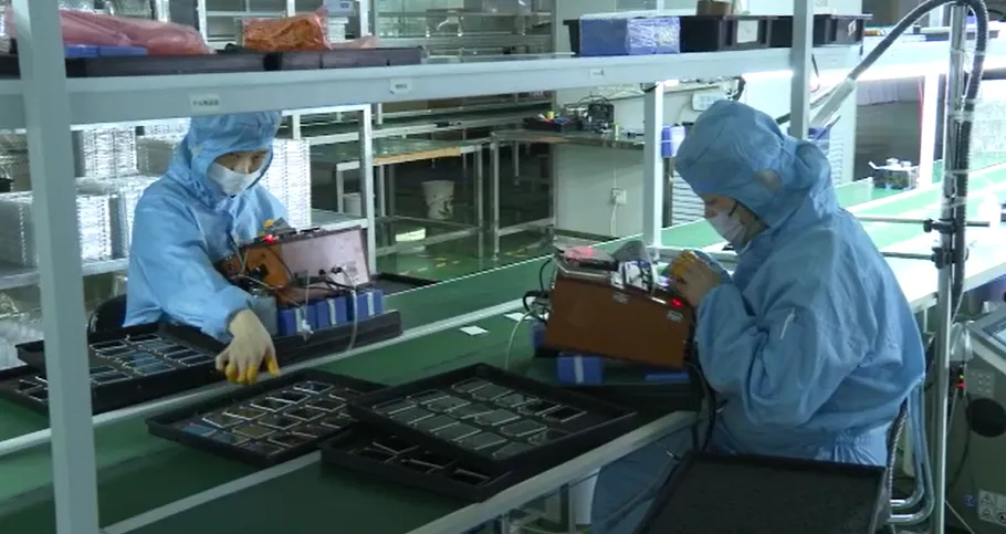 【贯彻落实全国两会精神】区零工市场:直播探岗进企业 搭建便捷高效就业桥梁