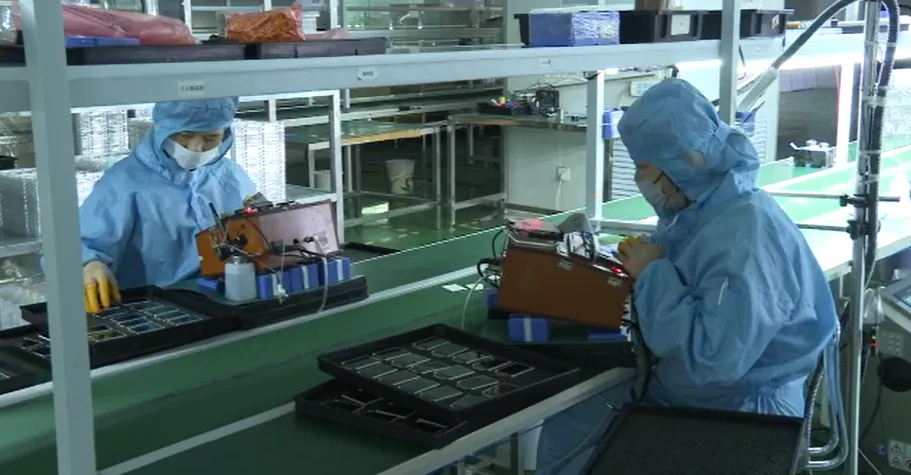 【贯彻落实全国两会精神】区零工市场:直播探岗进企业 搭建便捷高效就业桥梁