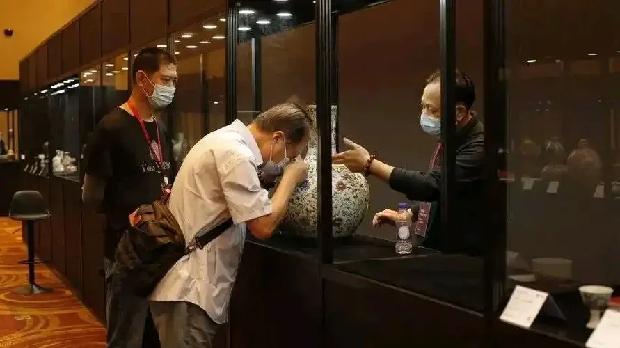 银行为啥盯上艺术品市场?这篇说透了!