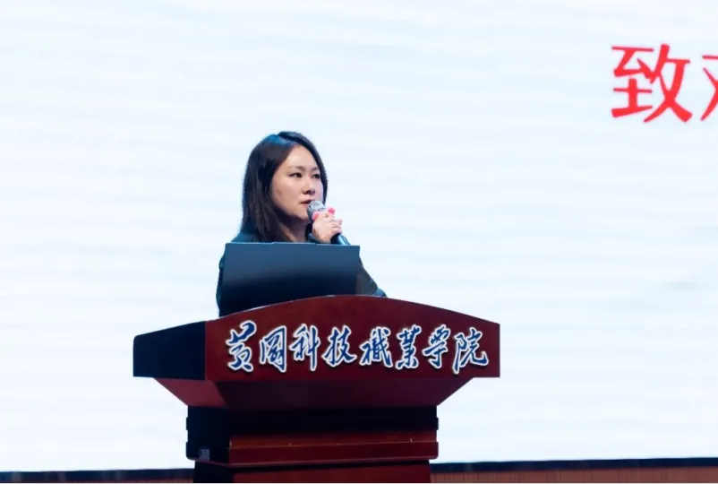 现代营销学院与全棉时代校企合作授牌仪式暨行业讲座圆满落幕