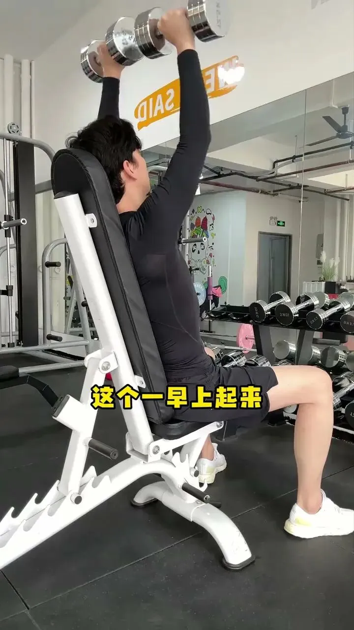 年初清货时买翡翠最划算?老板带你看平洲市场