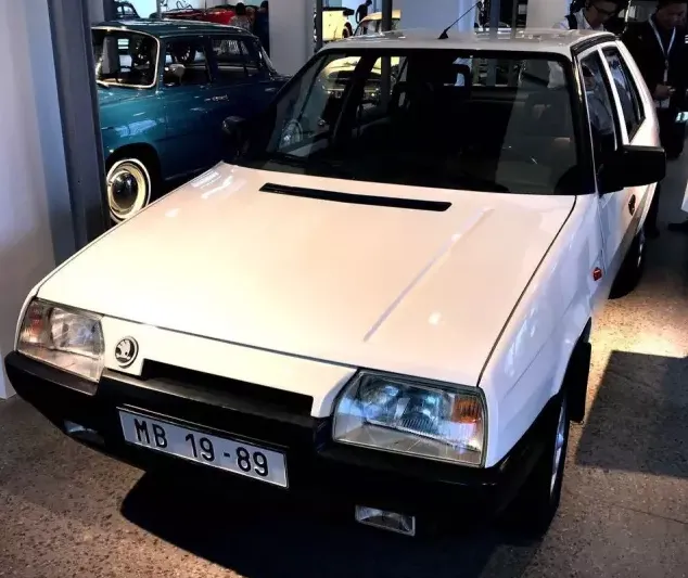 百年车企将退出中国市场:没有哪个品牌能永远站在舞台中央 | 汽车行家