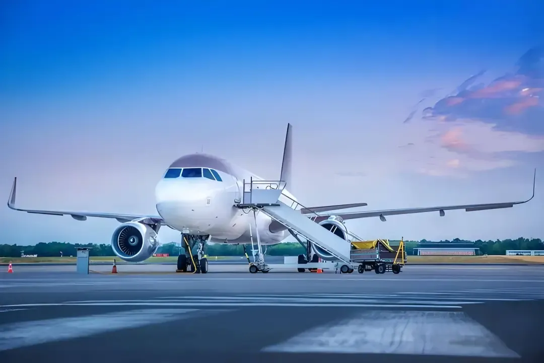 中东冲突扰乱空运市场:运价飙升、航班停摆,跨境卖家陷入“至暗时刻”