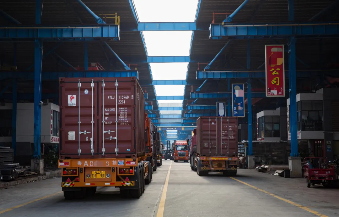 钢材出口“量大管饱”优势不再,钢铁流通市场如何以“价值跃升”为企业出海破局?——访乐从钢铁世界郭文轩